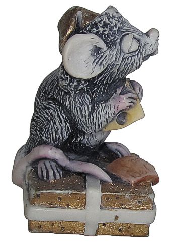 Kringle The Christmas Mouse - Gray w/ Gold Package