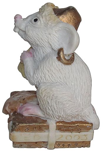 Kringle The Christmas Mouse - White w/ Gold Package